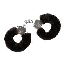 SEI MIO - Cuff Love Furry Metal Handcuffs