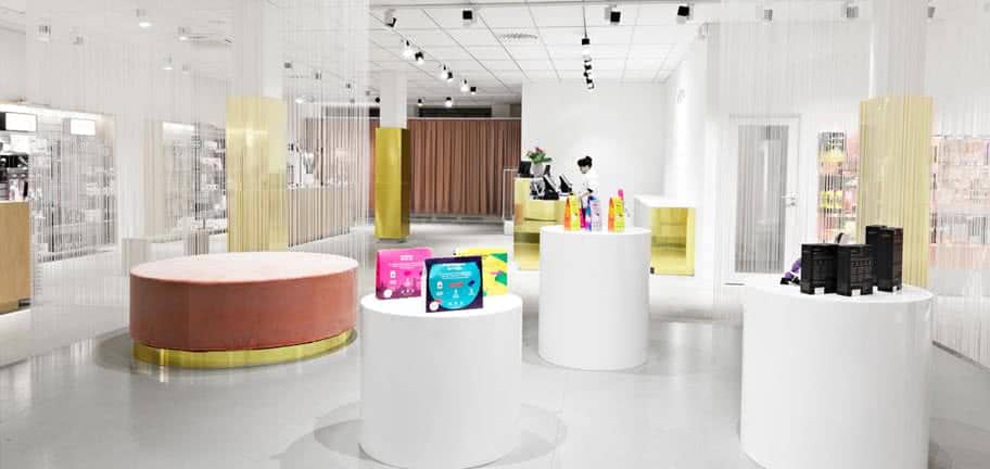Interiör från en av Mshops prisbelönta fysiska butiker